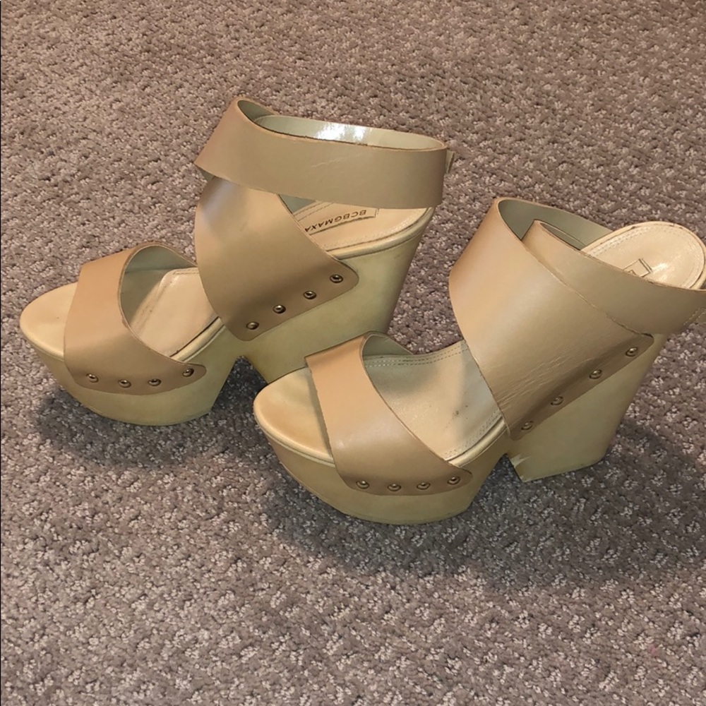BCBG shoes